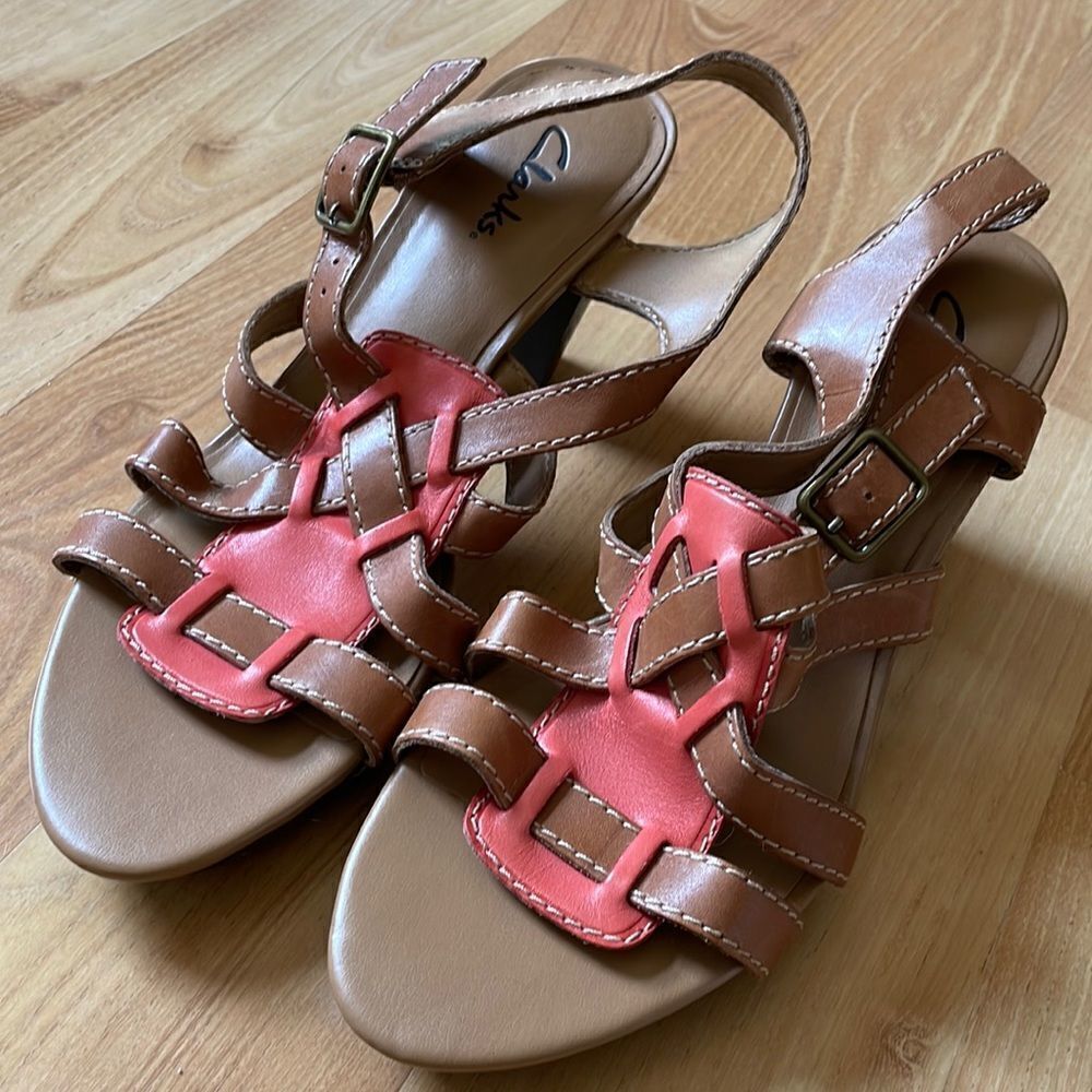 Clarks Pink and Tan Leather Heels size 8